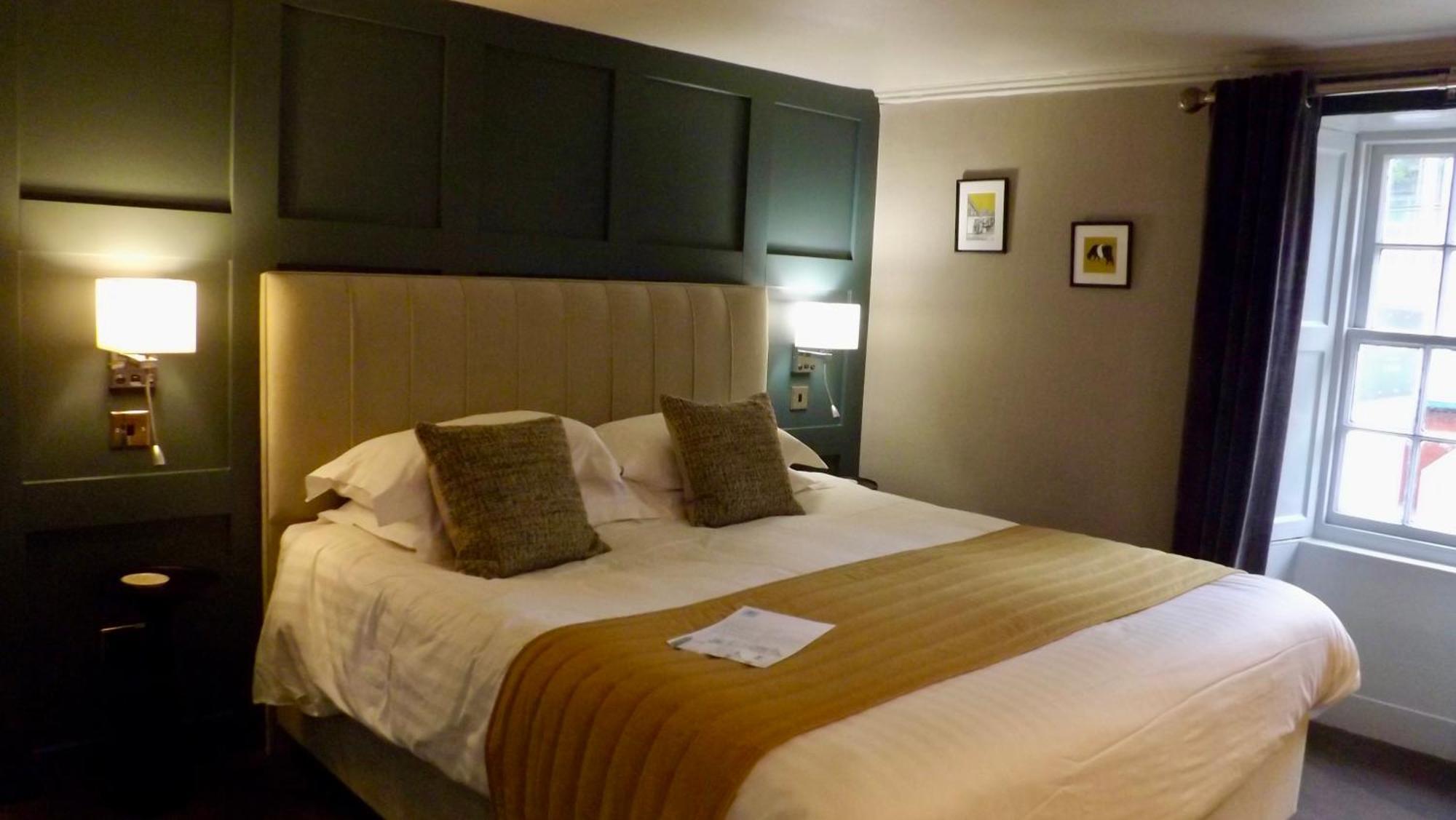 Selkirk Arms Hotel カークーブリー エクステリア 写真