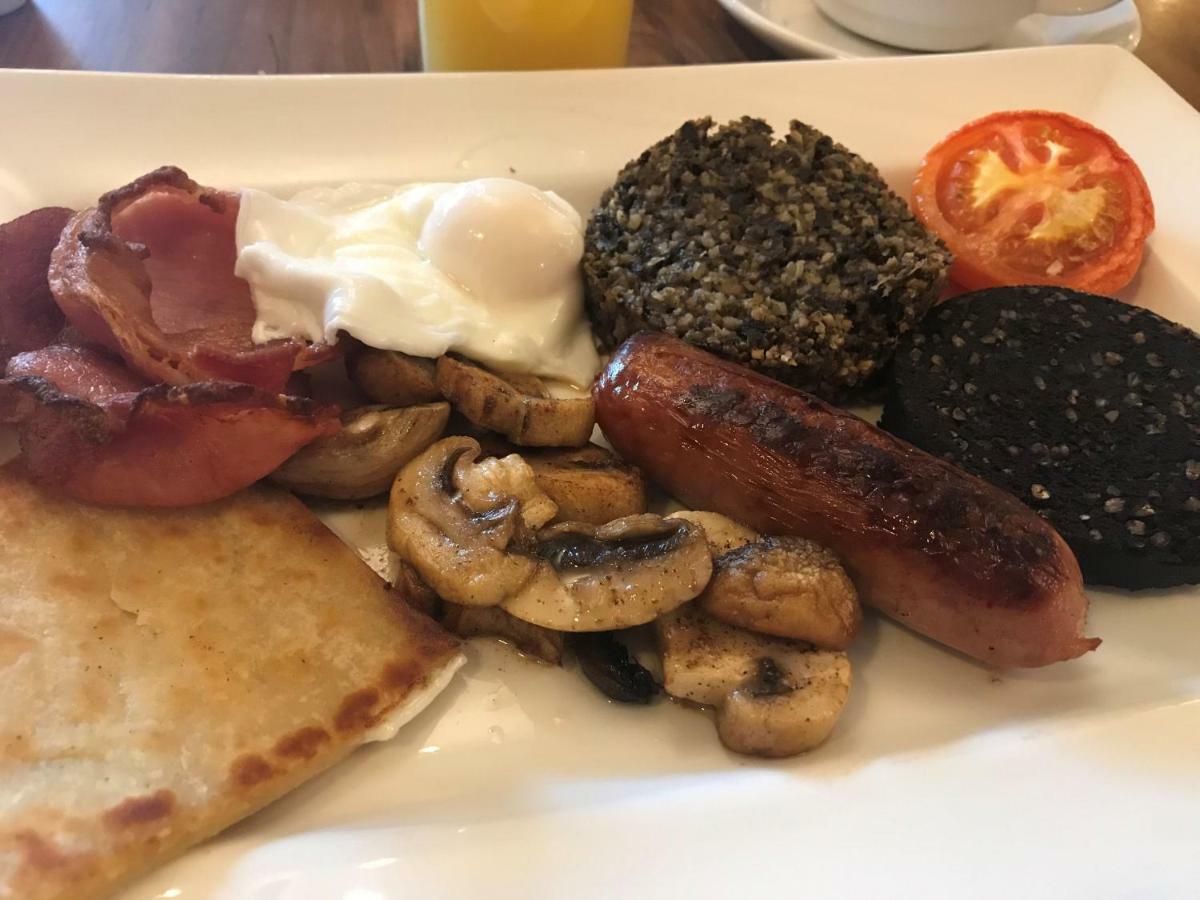 Selkirk Arms Hotel カークーブリー エクステリア 写真